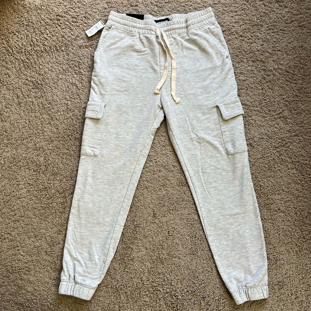 RSQ Cargo Joggers Sweatpants Gray Cargo Fleece Elastic Tie Waist Tapered Leg.